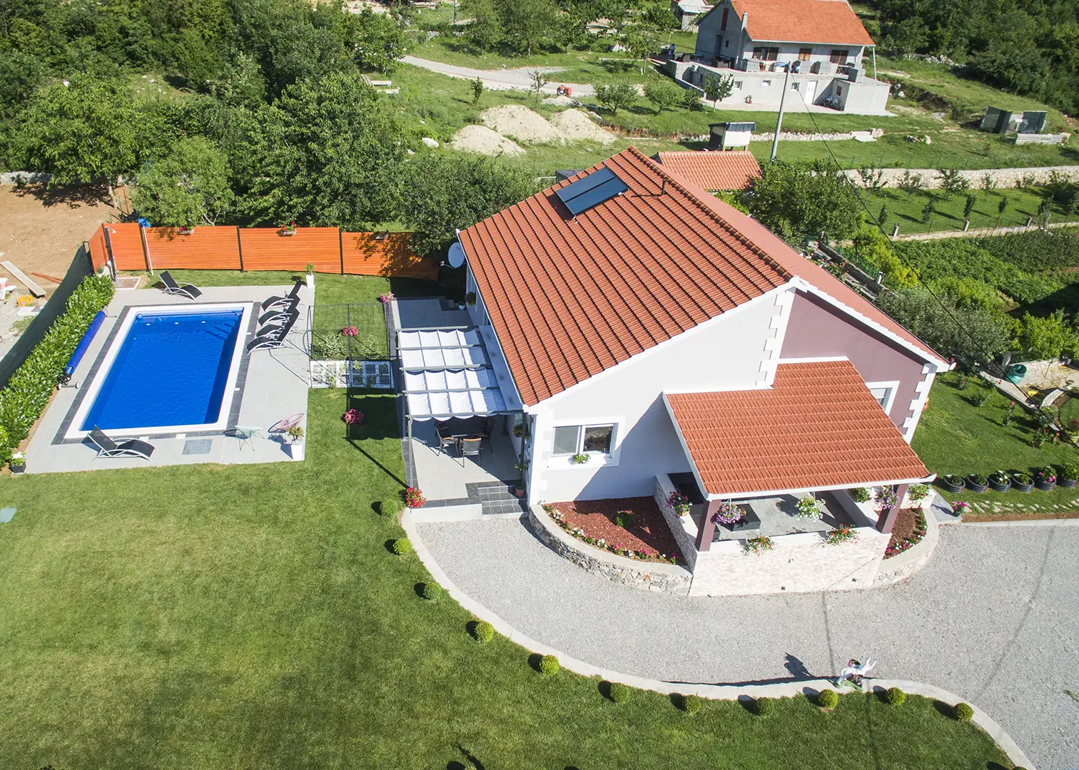 ab-foto-slikana-vila Vila s bazenom by ab foto